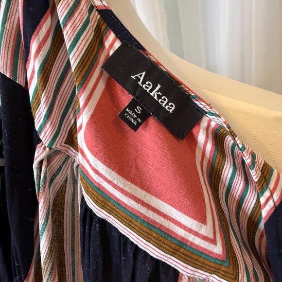 Short-Sleeve Floor-Length Modern Lady Dress - Picture 8 of 13